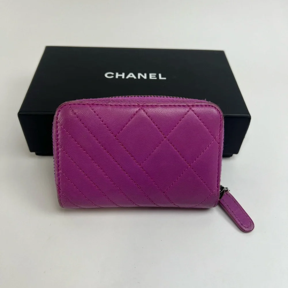Chanel Fuchsia Zippy Wallet - Picture 3 of 10